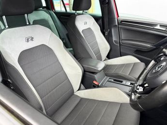 VOLKSWAGEN GOLF 2.0 TSI BlueMotion Tech R Estate 5dr Petrol DSG 4MOTION Euro 6 (