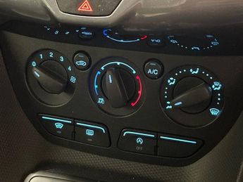 FORD GRAND TOURNEO CONNECT 1.5 TDCi Titanium MPV 5dr Diesel Powershift Euro 6 (s/s) (120 ps