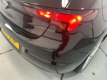VAUXHALL ASTRA 1.4i Design Hatchback 5dr Petrol Manual Euro 6 (100 ps) - AA INS