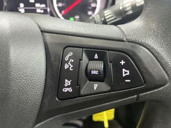 VAUXHALL ASTRA 1.4i Design Hatchback 5dr Petrol Manual Euro 6 (100 ps) - AA INS