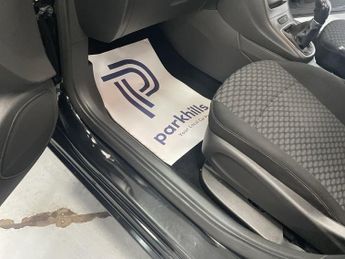 VAUXHALL ASTRA 1.4i Design Hatchback 5dr Petrol Manual Euro 6 (100 ps) - AA INS