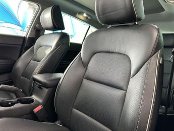 KIA SPORTAGE 1.7 CRDi 3 SUV 5dr Diesel DCT Euro 6 (s/s) (139 bhp)