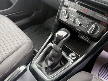 VOLKSWAGEN T-CROSS 1.0 TSI SE SUV 5dr Petrol DSG Euro 6-BLUETOOTH-CRUISE CONTROL-CA