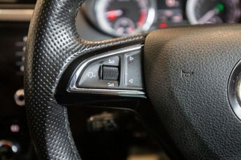 SKODA OCTAVIA 1.6 TDI SCR SE L Hatchback 5dr Diesel DSG Euro 6 (s/s) (115 ps)