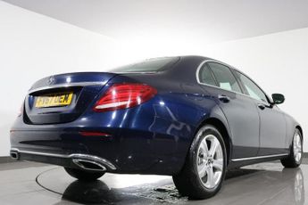 MERCEDES-BENZ E-CLASS 2.0 E220d SE (Premium) Saloon 4dr Diesel G-Tronic+ Euro 6 (s/s) 