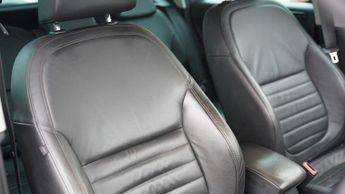 SKODA YETI 2.0 TDI Elegance SUV 5dr Diesel Manual 4WD Euro 5 (170 ps)