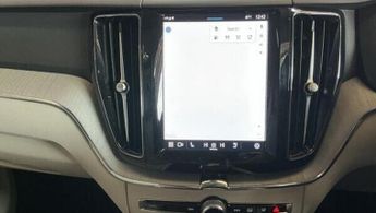 VOLVO XC60 2.0 B5 MHEV Plus SUV 5dr Petrol Hybrid Auto AWD Euro 6 (s/s) (25