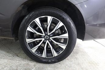 VOLVO XC60 2.0 B5 MHEV Plus SUV 5dr Petrol Hybrid Auto AWD Euro 6 (s/s) (25