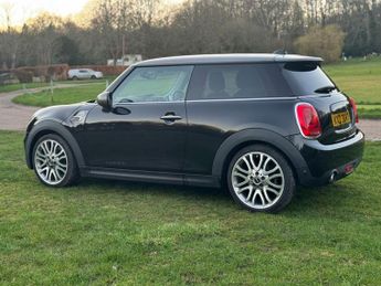 MINI HATCH 1.5 Cooper Seven Hatchback 3dr Petrol Auto Euro 6 (s/s) (136 ps)
