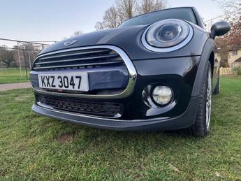 MINI HATCH 1.5 Cooper Seven Hatchback 3dr Petrol Auto Euro 6 (s/s) (136 ps)
