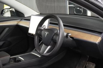 TESLA Model 3 (Dual Motor) Long Range Saloon 4dr Electric Auto 4WDE (346 ps)