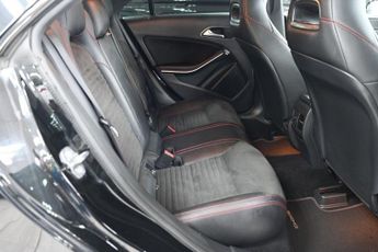 MERCEDES-BENZ CLA 2.1 CLA220d AMG Line Coupe 4dr Diesel 7G-DCT Euro 6 (s/s) (177 p