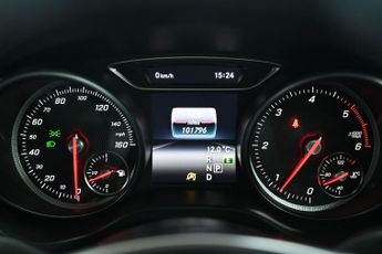 MERCEDES-BENZ CLA 2.1 CLA220d AMG Line Coupe 4dr Diesel 7G-DCT Euro 6 (s/s) (177 p