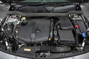 MERCEDES-BENZ CLA 2.1 CLA200d Sport Shooting Brake 5dr Diesel 7G-DCT Euro 6 (s/s) 