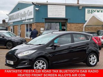 Ford Fiesta 1.0T EcoBoost Zetec Hatchback 5 Door Shadow Black Petrol Manual 