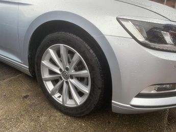 VOLKSWAGEN PASSAT 2.0 TDI SE Business Estate 5dr Diesel DSG Euro 6 (s/s) (150 ps)