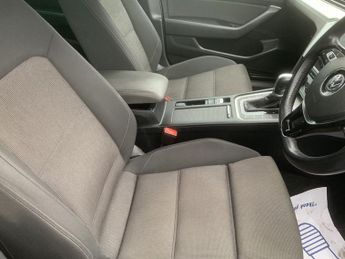 VOLKSWAGEN PASSAT 2.0 TDI SE Business Estate 5dr Diesel DSG Euro 6 (s/s) (150 ps)