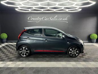 Toyota AYGO 1.0 VVT-i x-play Euro 6 5dr (Safety Sense)