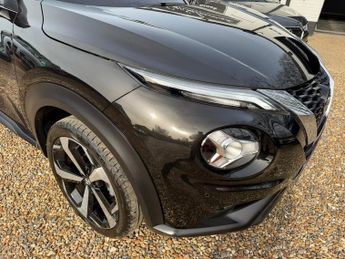 NISSAN JUKE 1.0 DIG-T Tekna DCT Auto Euro 6 (s/s) 5dr