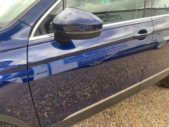 VOLKSWAGEN TIGUAN 2.0 TSI SEL SUV 5dr Petrol DSG 4Motion Euro 6 (s/s) (230 ps)