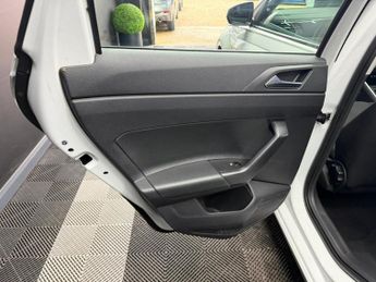 VOLKSWAGEN POLO 1.0 TSI Life DSG Euro 6 (s/s) 5dr