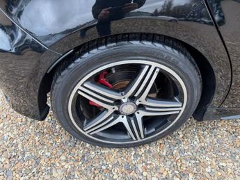 MERCEDES-BENZ A-CLASS 2.0 A250 Engineered by AMG Hatchback 5dr Petrol 7G-DCT 4MATIC Eu