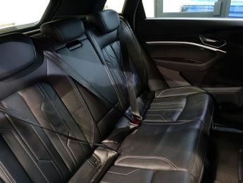 AUDI E-TRON 50 Black Edition SUV 5dr Electric Auto quattro 71.2kWh (313 ps)