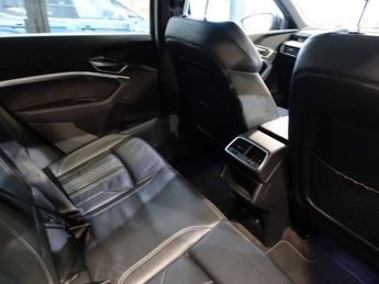 AUDI E-TRON 50 Black Edition SUV 5dr Electric Auto quattro 71.2kWh (313 ps)