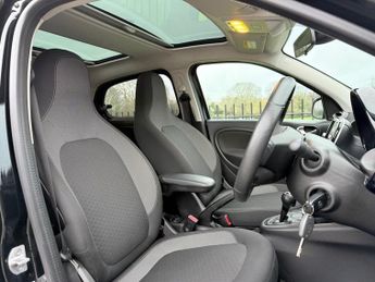 SMART FORFOUR 17.6kWh Premium Hatchback 5dr Electric Auto (22kW Charger) (82 p