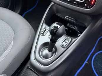 SMART FORFOUR 17.6kWh Premium Hatchback 5dr Electric Auto (22kW Charger) (82 p