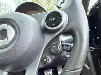 SMART FORFOUR 17.6kWh Premium Hatchback 5dr Electric Auto (22kW Charger) (82 p