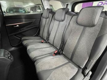 PEUGEOT 5008 1.2 PureTech GPF Allure SUV 5dr Petrol EAT Euro 6 (s/s) (130 ps)