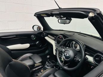 MINI CONVERTIBLE 1.5 Cooper Convertible 2dr Petrol Manual Euro 6 (s/s) (136 ps)
