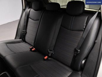 NISSAN LEAF 62kWh e+ N-Connecta Hatchback 5dr Electric Auto (217 ps)
