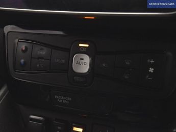 NISSAN LEAF 62kWh e+ N-Connecta Hatchback 5dr Electric Auto (217 ps)