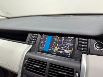 LAND ROVER DISCOVERY SPORT 2.0 TD4 HSE SUV 5dr Diesel Auto 4WD Euro 6 (s/s) (180 ps)