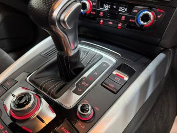 AUDI Q5 2.0 TDI S line Plus SUV 5dr Diesel S Tronic quattro Euro 6 (s/s)