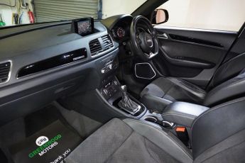 AUDI Q3 2.0 TDI Black Edition SUV 5dr Diesel S Tronic quattro Euro 6 (s/