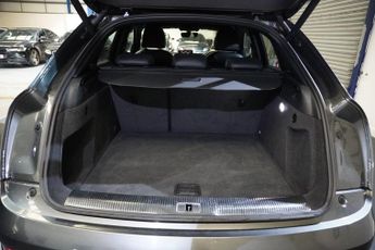 AUDI Q3 2.0 TDI Black Edition SUV 5dr Diesel S Tronic quattro Euro 6 (s/