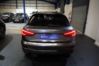 AUDI Q3 2.0 TDI Black Edition SUV 5dr Diesel S Tronic quattro Euro 6 (s/