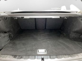 BMW 3 SERIES 2.0 330e 12kWh SE Pro Saloon 4dr Petrol Plug-in Hybrid Auto Euro