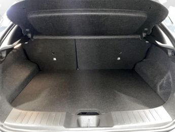 NISSAN JUKE 1.6 Tekna SUV 5dr Petrol Hybrid Auto Euro 6 (143 ps)