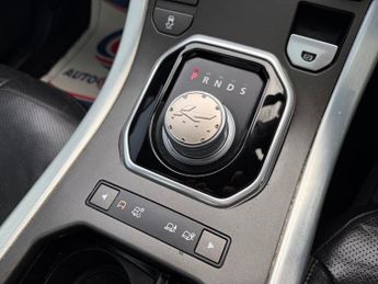 LAND ROVER RANGE ROVER EVOQUE 2.0 TD4 SE Tech SUV 5dr Diesel Auto 4WD Euro 6 (s/s) (180 ps)