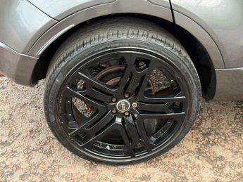 LAND ROVER RANGE ROVER EVOQUE 2.0 TD4 SE Tech SUV 5dr Diesel Auto 4WD Euro 6 (s/s) (180 ps)