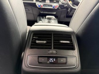 AUDI A4 2.0 TFSI 35 Black Edition Saloon 4dr Petrol S Tronic Euro 6 (s/s