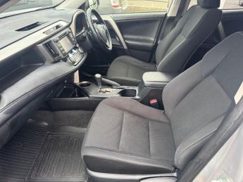 TOYOTA RAV4 2.2 D-CAT Icon SUV 5dr Diesel Auto 4WD Euro 5 (150 ps)