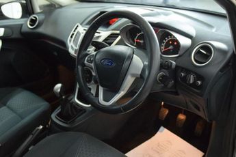 FORD FIESTA 1.25 Zetec Hatchback 3dr Petrol Manual (129 g/km, 81 bhp)
