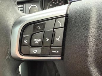 LAND ROVER DISCOVERY SPORT 2.0 TD4 HSE Black SUV 5dr Diesel Auto 4WD Euro 6 (s/s) (180 ps)