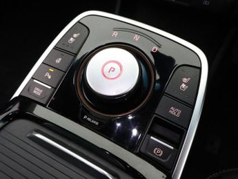 KIA NIRO 64kWh 4+ SUV 5dr Electric Auto (201 bhp)