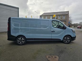 RENAULT TRAFIC 2.0 dCi Blue LL30 Sport+ Panel Van 5dr Diesel Manual L2 H1 Euro 